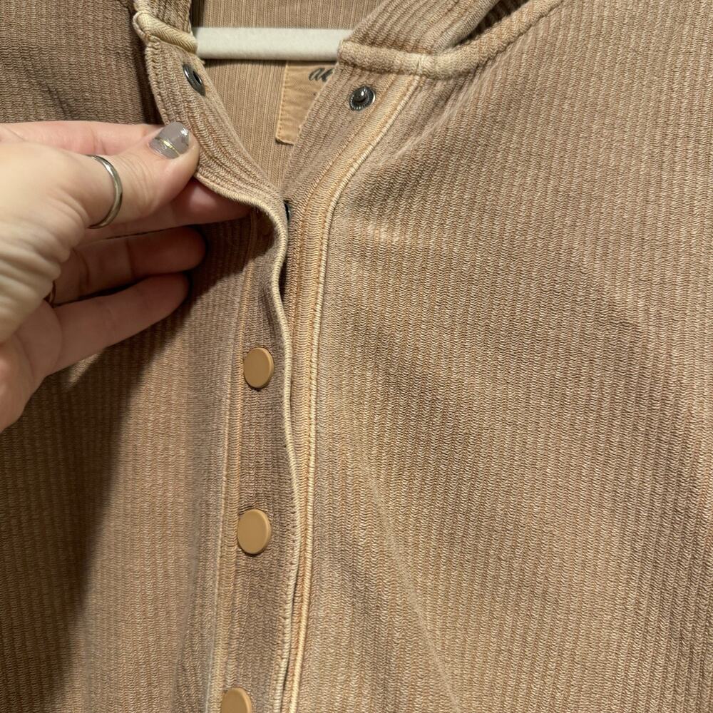 Aerie Tan Ribbed Snap Button Hooded Pullover Size Large - Picture 4 of 7